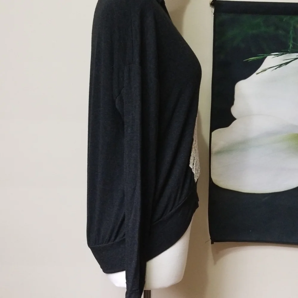 Mauve lace kangaroo pocket hoodie